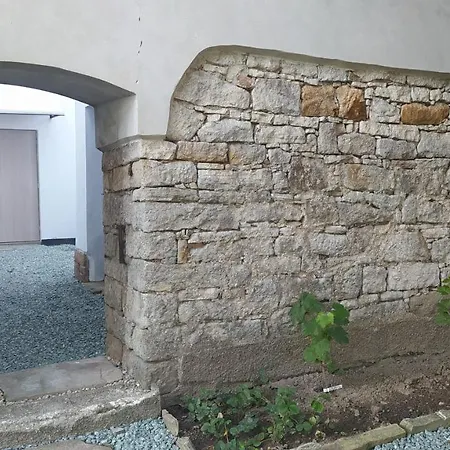 Apartmán Mezi Poli A Lány Červený Kostelec